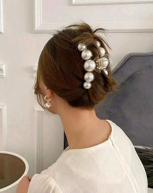 Big Pearl Hair Claw